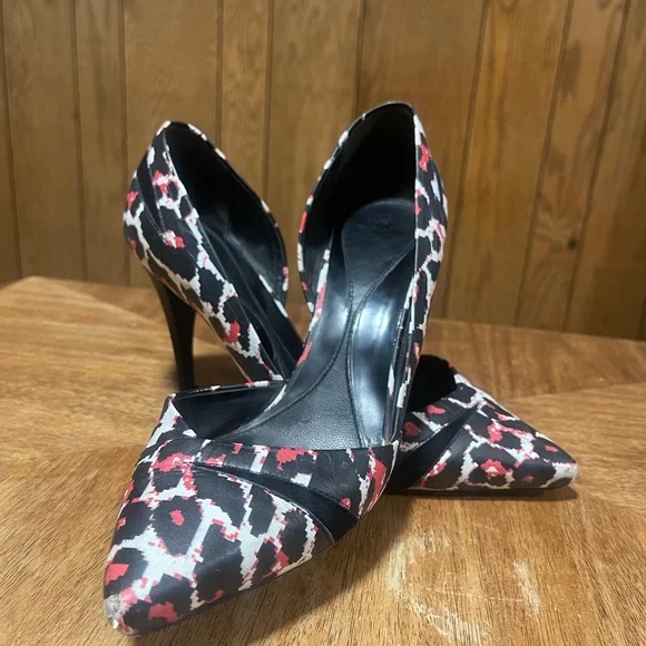 Alexander McQueen Tricolor Pixel Print Leather Lex D" Orsay Pumps - Picture 5 of 15